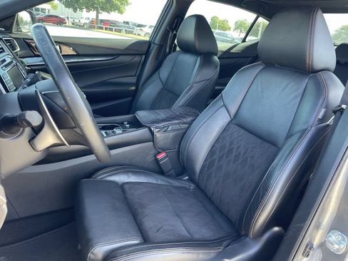 Used 2023 Nissan Maxima SR w/ Sport Mat Group FWD image 26