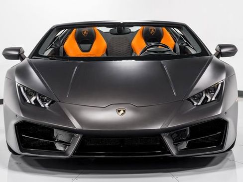 Used 2017 Lamborghini Huracan LP 580-2 image 8