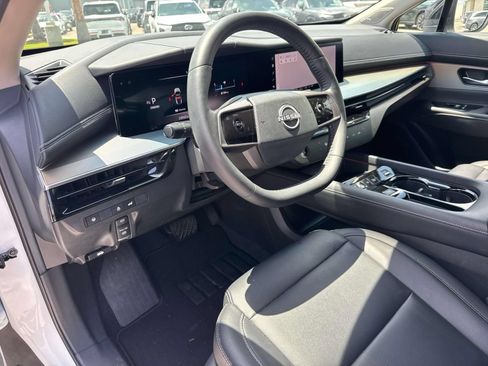 Used 2025 Nissan Murano SL AWD/4WD image 20