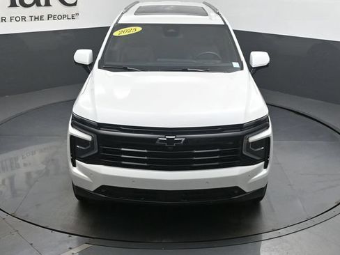 Used 2025 Chevrolet Suburban RST w/ Comfort Package AWD/4WD image 64