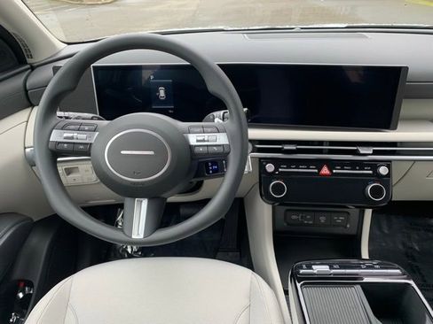 New 2026 Hyundai Tucson SEL image 16