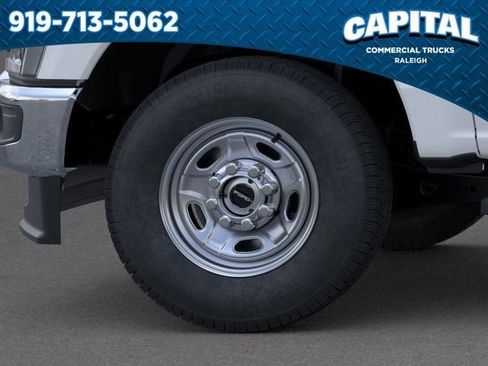 New 2026 Ford F250 XL w/ XL Chrome Package image 19