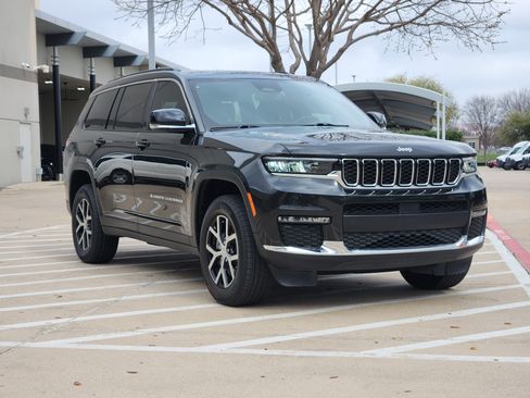 Used 2024 Jeep Grand Cherokee L Limited image 2