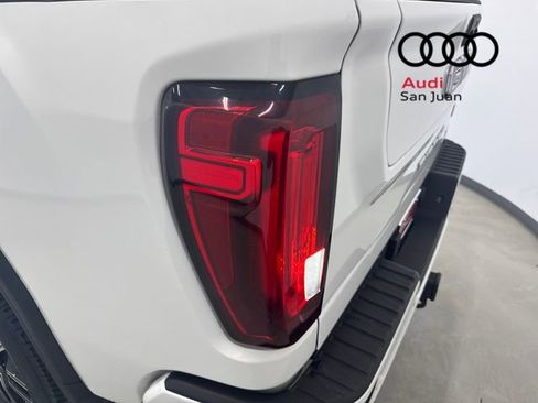 Used 2021 GMC Sierra 3500 AT4 w/ AT4 Premium Plus Package image 12