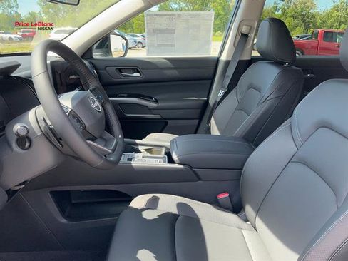 New 2026 Nissan Pathfinder SL FWD image 19