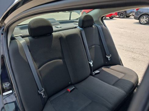 Used 2016 Nissan Versa S FWD image 26