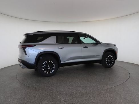 Used 2025 Chevrolet Traverse Z71 w/ Enhanced Driving Package image 20