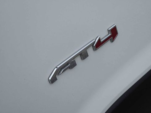Certified 2022 GMC Acadia AT4 w/ Technology Package AWD/4WD image 11
