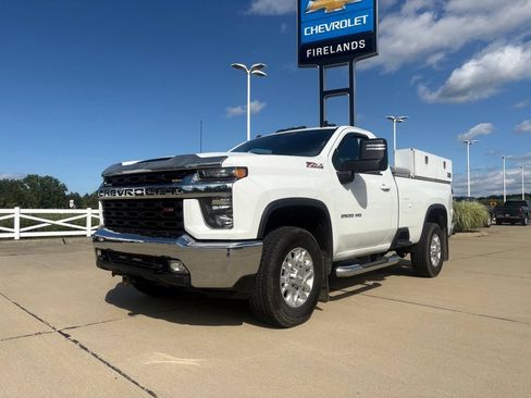 Used 2020 Chevrolet Silverado 2500 LT w/ Convenience Package AWD/4WD image 1