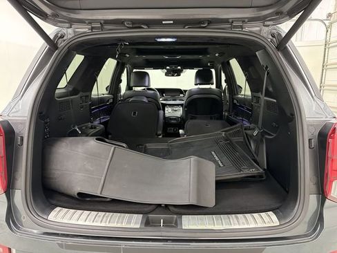 Used 2021 Hyundai Palisade Calligraphy image 16