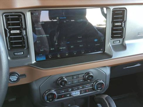Certified 2024 Ford Bronco Outer Banks AWD/4WD image 14