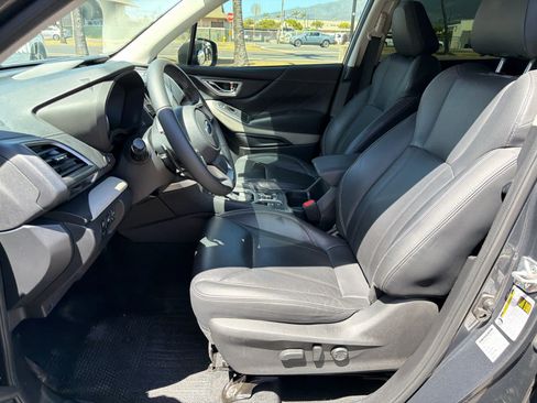 Used 2023 Subaru Forester Limited AWD/4WD image 8