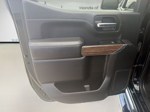 Used 2019 Chevrolet Silverado 1500 High Country w/ Technology Package image 26