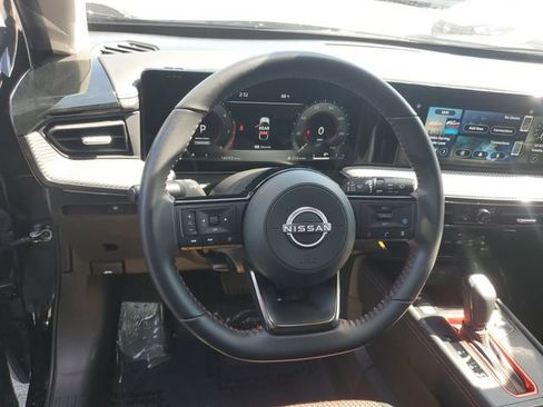 Certified 2025 Nissan Kicks SR AWD/4WD image 15