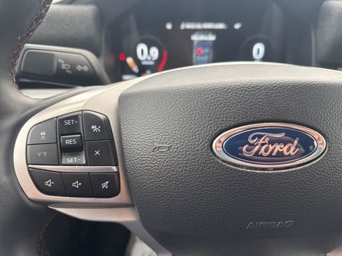 Used 2025 Ford Explorer Active image 20