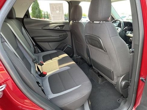 Used 2024 Chevrolet TrailBlazer LT w/ LT Cold Weather Package image 35