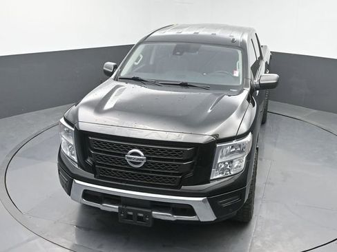 Used 2021 Nissan Titan SV w/ SV Convenience Package RWD image 32