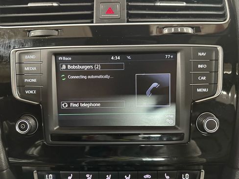 Used 2016 Volkswagen Golf R 4-Door image 21