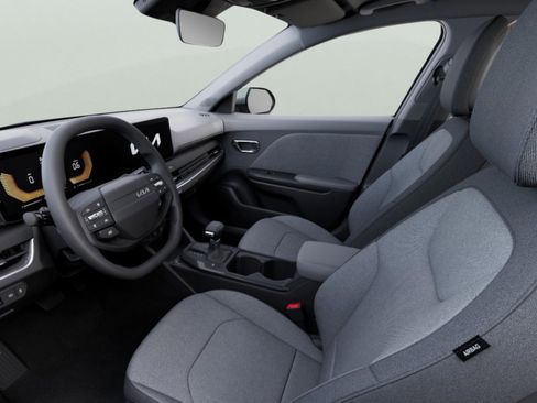 New 2026 Kia K4 FWD image 17
