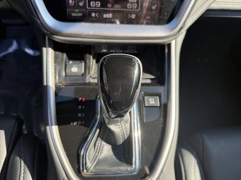 Used 2025 Subaru Outback Touring w/ Tech Package 3 image 23