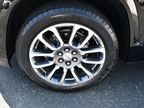 Used 2021 GMC Acadia Denali w/ Denali Technology Package FWD image 64