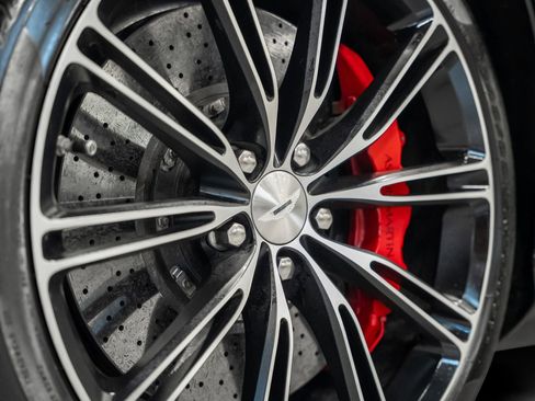 Used 2015 Aston Martin DB9 Volante image 6