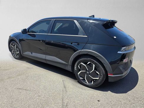 Used 2024 Hyundai Ioniq 5 SEL RWD image 3