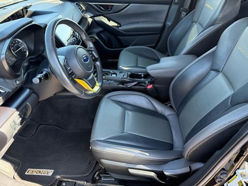 Used 2021 Subaru Crosstrek 2.5i Sport w/ Moonroof Package image 19