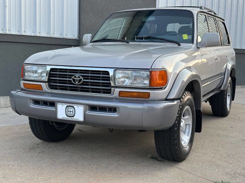 Used 1996 Toyota Land Cruiser image 5