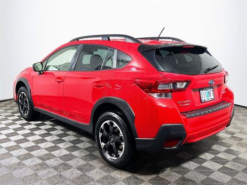 Used 2021 Subaru Crosstrek 2.0i image 6