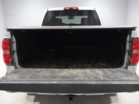 Used 2017 Chevrolet Silverado 1500 LT w/ All Star Edition AWD/4WD image 4