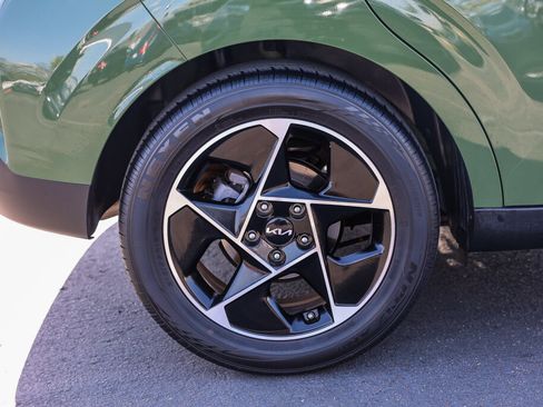 Used 2023 Kia Soul EX image 27