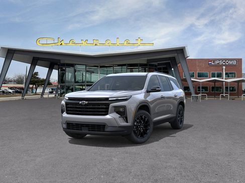 New 2026 Chevrolet Traverse LT w/ Enhanced Driving Package image 21