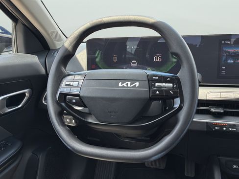 Used 2025 Kia K4 FWD image 18