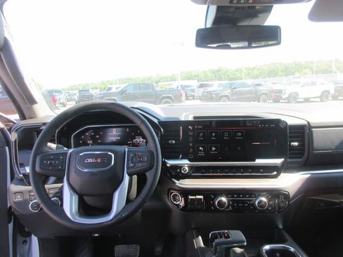 New 2026 GMC Sierra 1500 SLT w/ SLT Premium Plus Package AWD/4WD image 16