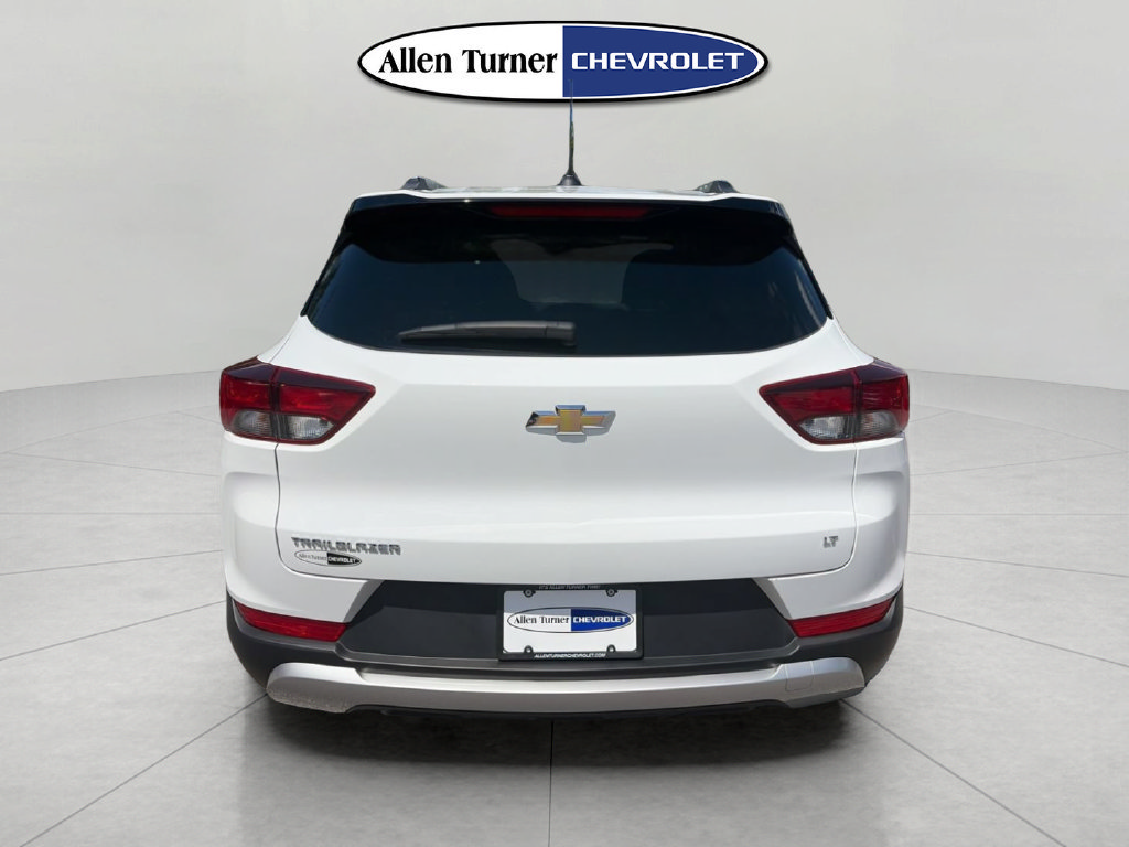 Used 2023 Chevrolet TrailBlazer LT FWD image 5