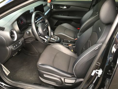 Used 2023 Kia Forte GT-Line w/ GT-Line Premium Package FWD image 22