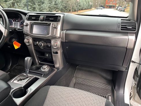 Used 2019 Toyota 4Runner SR5 image 39