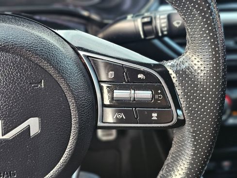 Used 2023 Kia Forte GT-Line w/ GT-Line Technology Package image 16