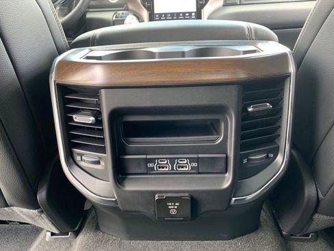 Used 2022 RAM 1500 Laramie image 31