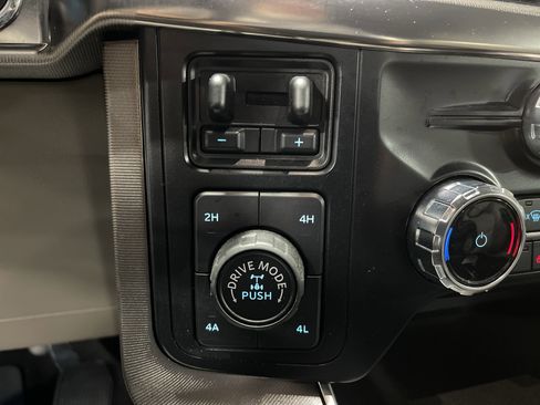 Used 2024 Ford F150 Platinum w/ Equipment Group 703A Plus image 30