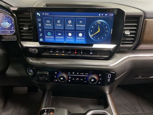 Used 2023 Chevrolet Silverado 1500 High Country w/ Technology Package image 23