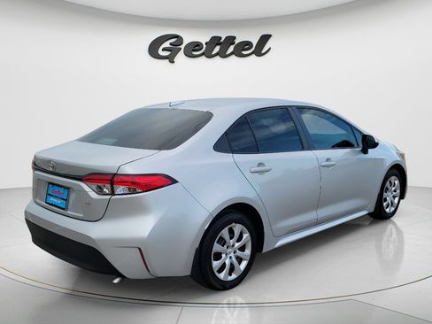 Certified 2025 Toyota Corolla LE FWD image 5