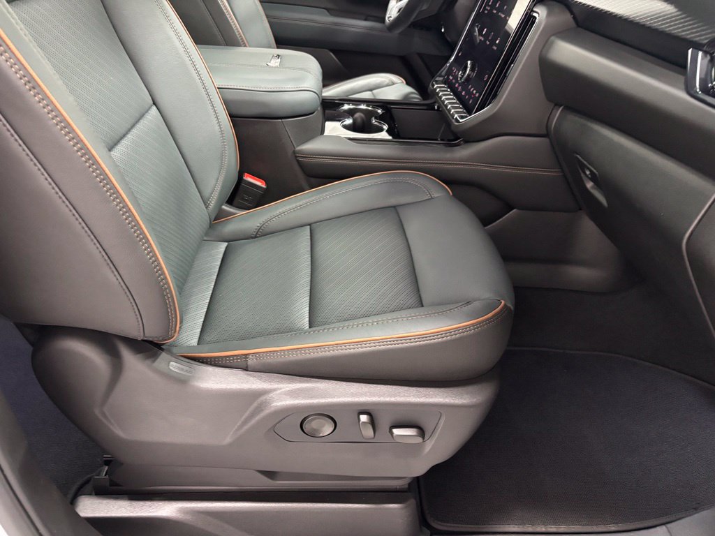 Used 2026 GMC Yukon XL AT4 AWD/4WD image 60