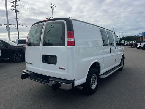 Used 2024 GMC Savana 2500 w/ Driver Convenience Package RWD image 5