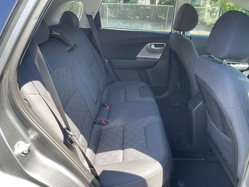 Used 2018 Kia Niro LX FWD image 24