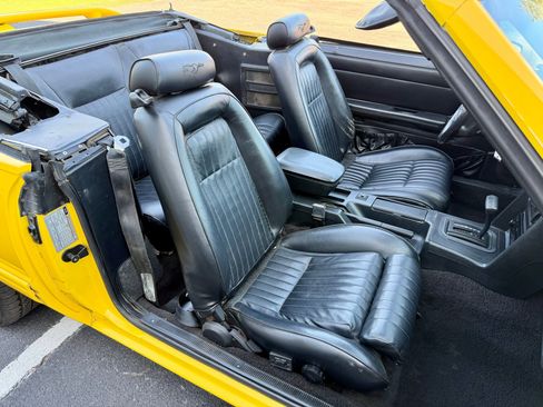 Used 1993 Ford Mustang LX image 46