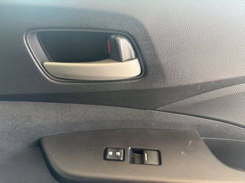 Used 2014 Honda CR-V LX image 6