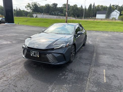Used 2026 Toyota Camry XLE w/ Premium Package AWD/4WD image 8