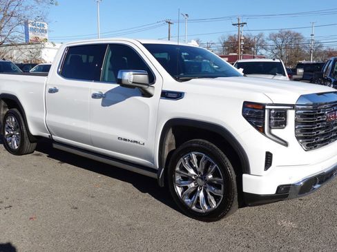 Used 2024 GMC Sierra 1500 Denali w/ Denali Reserve Package image 4